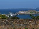 vue depuis Hauteville House, au loin l'�le d'Herm