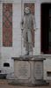 La statue de Robert Houdin, né à Blois en 1805, constructeur d’automates et l’un des plus grands prestidigitateurs 